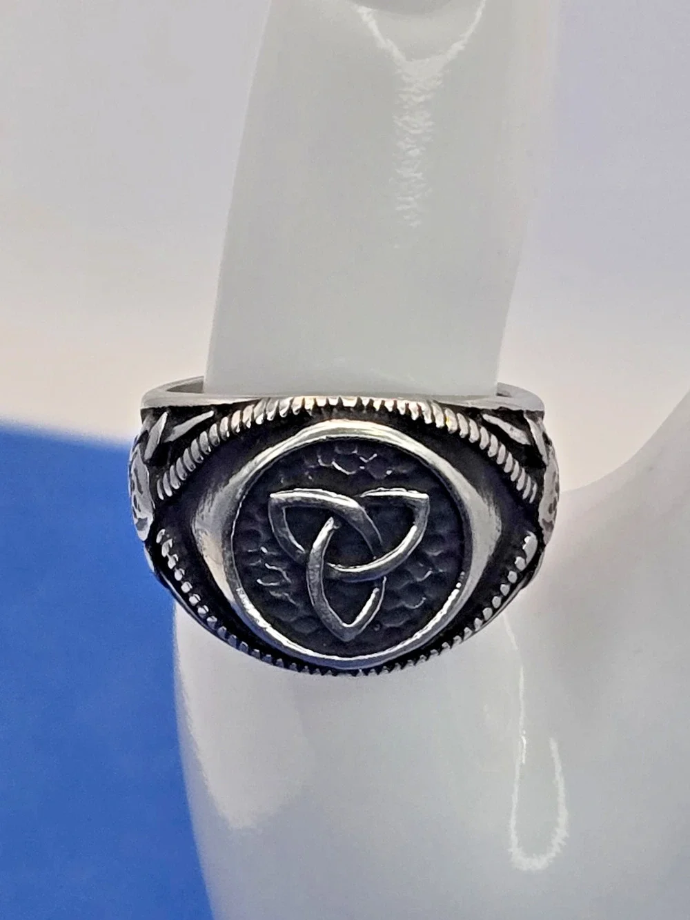 Men’s Celtic Trinity Knot Ring Size 12 Stainless Steel Viking Gothic Style